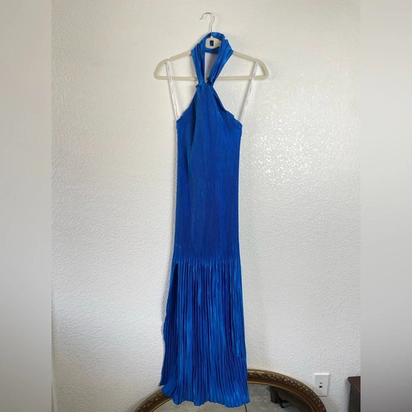 NWT L’idee Soirée Pleated Halter Neck Side Slit Gown Size AU14/US10 Blue - Picture 4 of 13